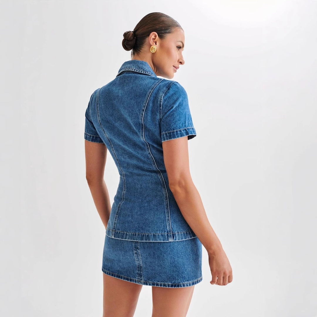 Damen Denim-Kleid im modernen Hemd-Stil mit tailliertem Schnitt und kurzen Ärmeln EB