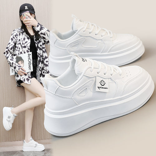 Damen Plateau Sneakers mit atmungsaktiver Oberflächenstruktur und dämpfender Laufsohle EB