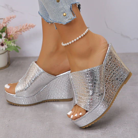 Damen Glamouröse Wedge-Pantoletten mit glänzendem Obermaterial EB