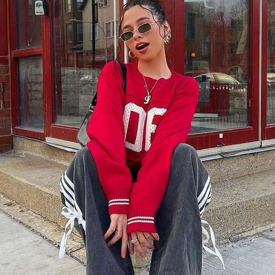 Damen modisches Crop-Pullover im sportlichen Look mit auffälligem Druck EB