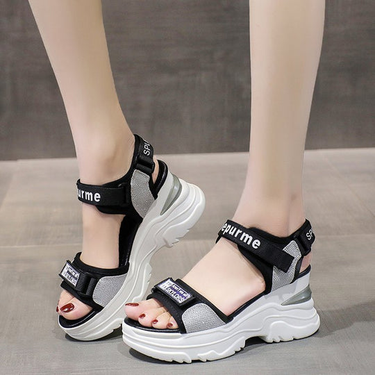 Damen Sportliche Sandalen mit glitzerndem Riemendesign EB