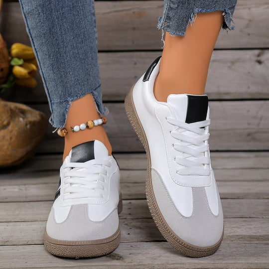 Damen Sportliche Sneakers mit eleganten Metallic-Details EB