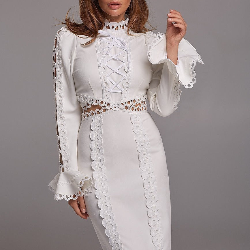 Damen Elegantes Maxikleid mit Spitzenapplikationen und Schößchen EB