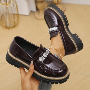 Damen Bequeme Mokassins mit modischem Schmuckdetail EB