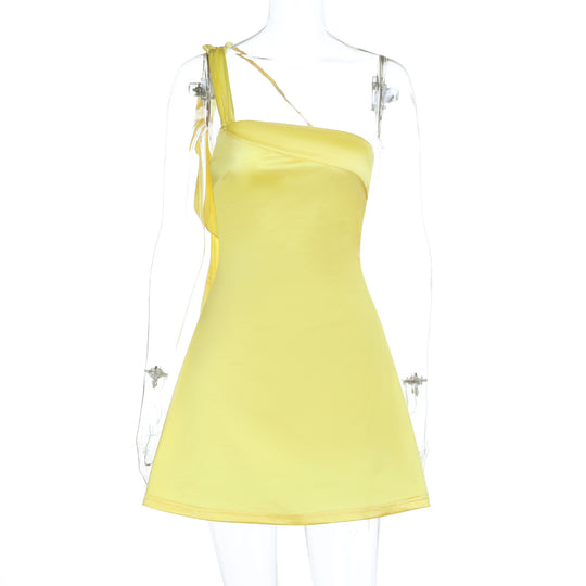 Damen satinierte schulterfreies Minikleid mit verspieltem Design und asymmetrischem Schnitt EB