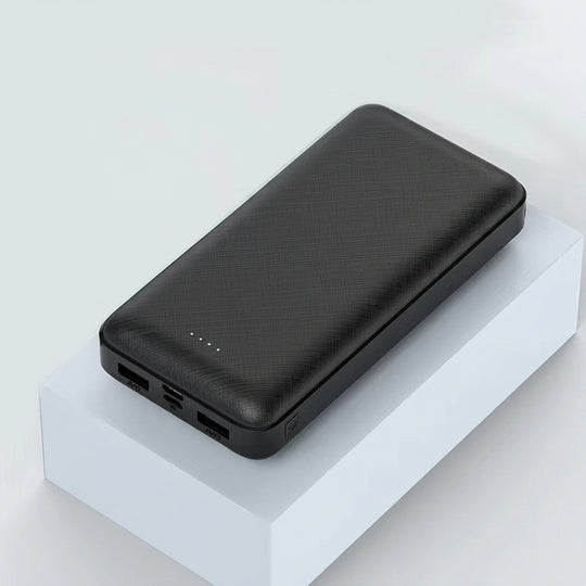 Unisex nan kompakte Powerbank mit Dual-USB und USB-C Ladeanschluss sowie LED-Ladeanzeige EB