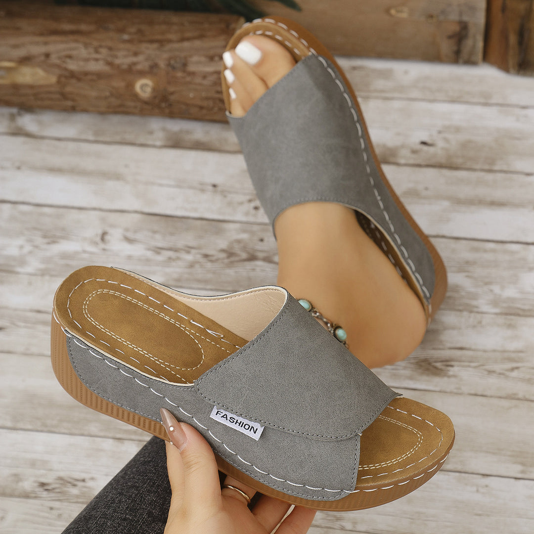Damen Wedge-Pantoletten mit elegantem Schnitt und modischem Riemendesign EB