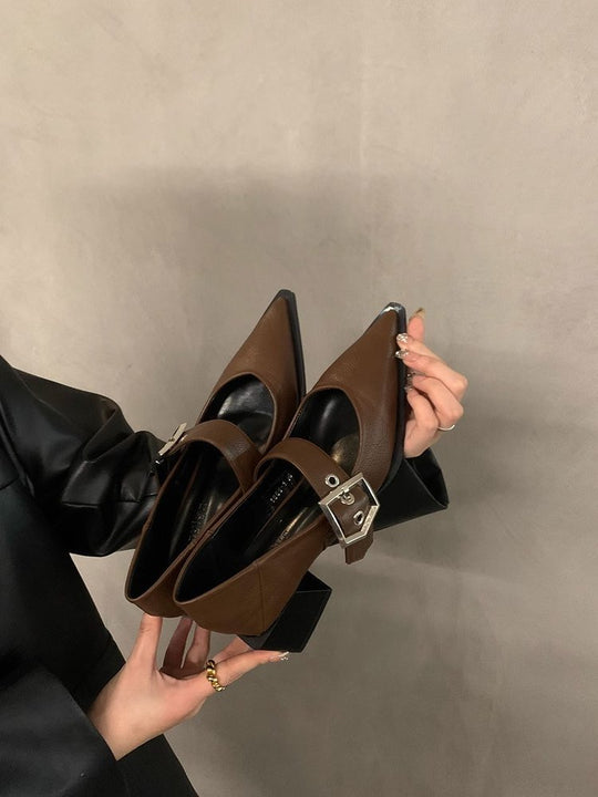 Damen elegante Ballerina-Pumps mit modischem Riemchen und stilvollem Blockabsatz EB