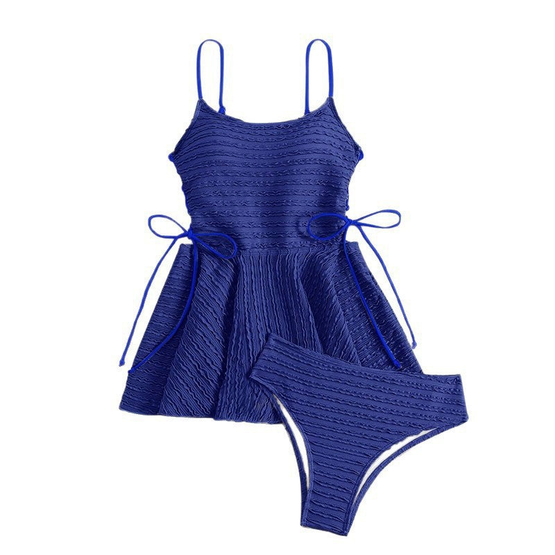 Damen Badeensemble mit femininer Raffung und verspieltem Design EB