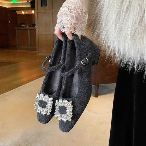 Damen Elegante Ballerinas mit Schmuckakzent und komfortablem Riemchen EB