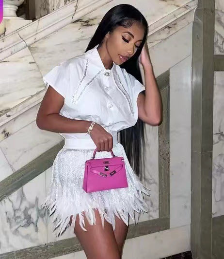 Damen Glamouröser Rock mit funkelnden Pailletten und Federn EB