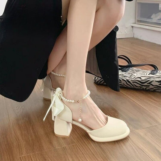 Damen Elegante Pumps mit modischem Fesselriemen und hochwertiger Sohle EB