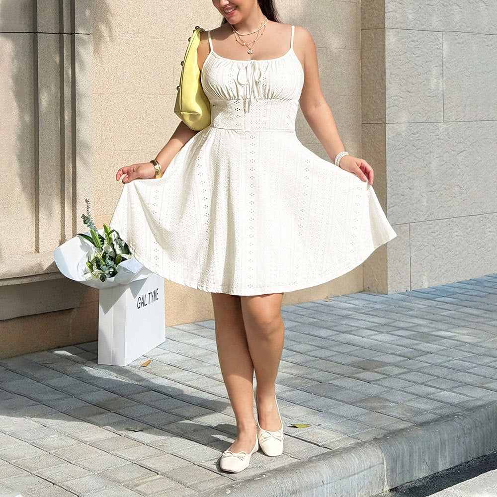 Damen Sommerliches Blütenmuster-Kleid mit Taillenband und Spitzenelementen EB