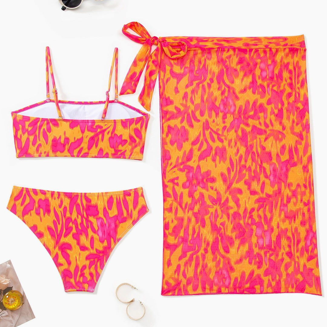 Damen Bikini-Set mit modischem Bandeau-Oberteil und hoch geschnittenen Bottoms EB