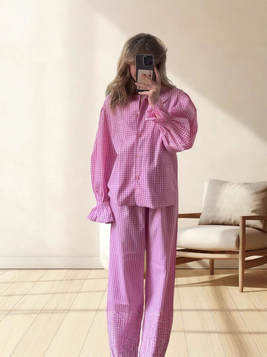 Damen Schlafanzug Set mit einem modernen Karo-Muster und voluminösen Ärmeln EB