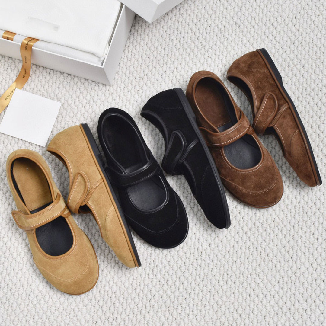 Damen Ballerinas mit verstellbarem Riemen und weichem Wildleder EB