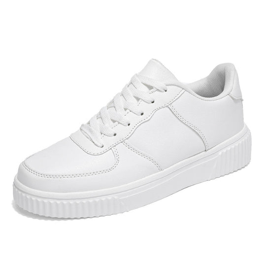 Unisex Plateau-Low-Top-Sneaker mit gepolstertem Einstieg und profiliertem Gummiaußensohle EB