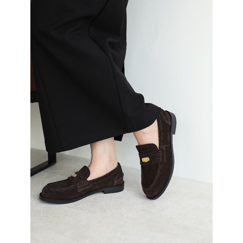 Damen Mokassins aus weichem Wildleder mit elegantem Goldakzent EB