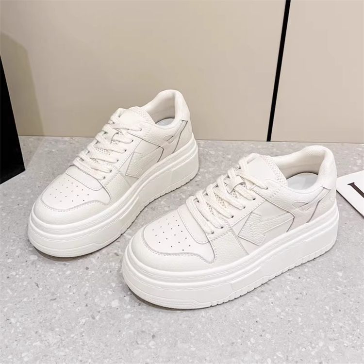 Damen Sneaker mit hohem Plateau und sportlichem Design EB