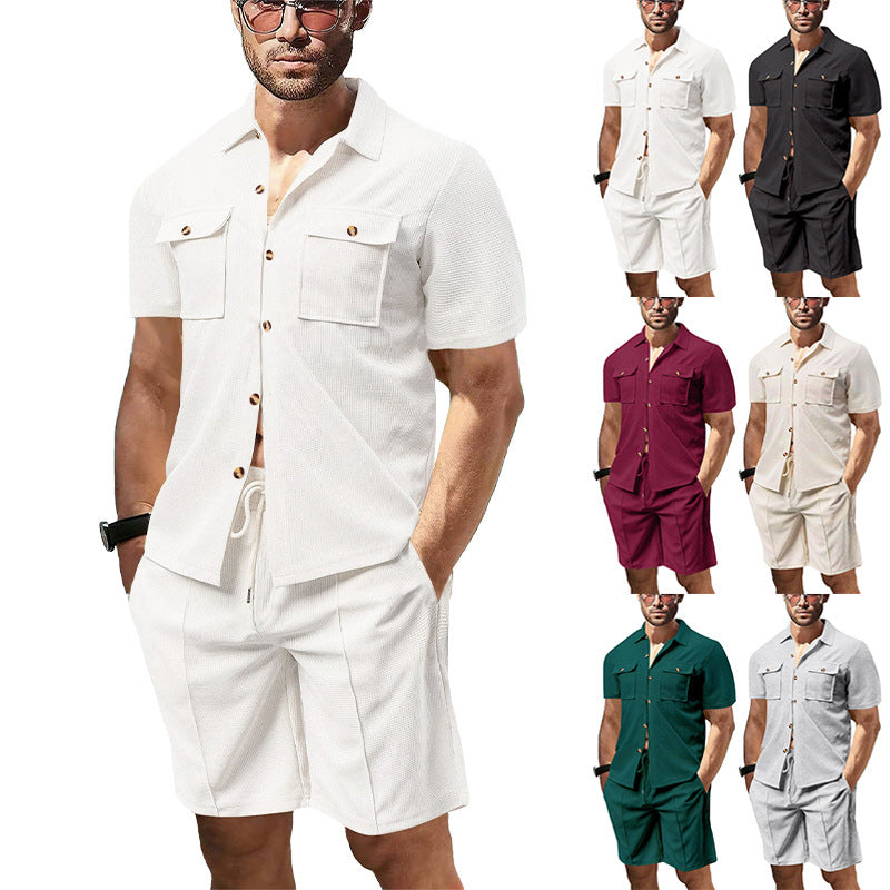 Herren nan modernes Kurzarm-Hemden-Set im Resortstil mit aufgesetzten Pattentaschen, offenem Reverskragen und Kordelzug-Bermuda aus Strukturjersey EB