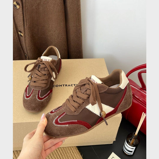 Damen modische Sneakers mit samtweichem Obermaterial und einzigartigem Design EB
