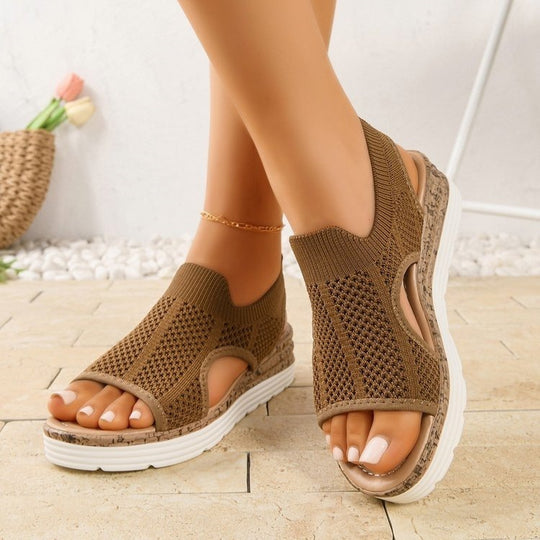 Damen Bequeme und atmungsaktive Sandalen mit elastischem Einsatz EB