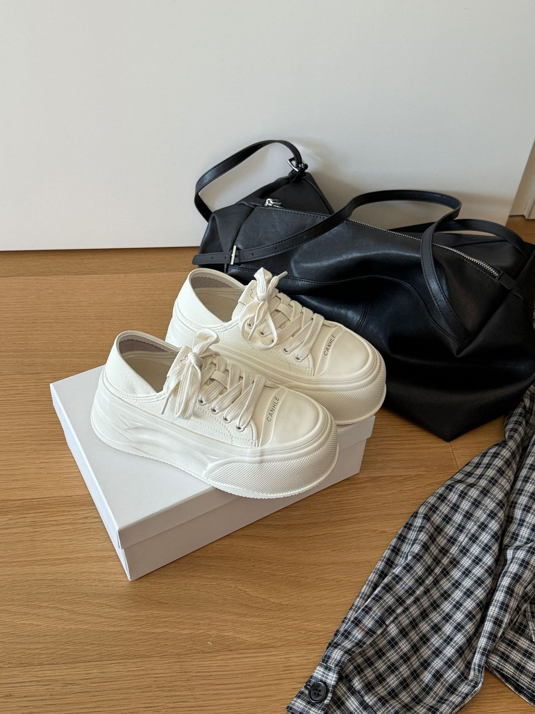 Damen Plateau-Sneaker aus hochwertigem Material mit atmungsaktiver Sohle EB