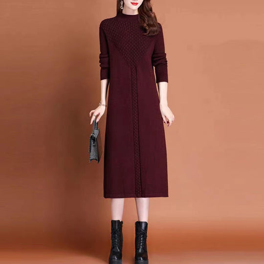 Damen Strickmaxikleid mit hohem Kragen und eleganten Zopfdetails EB