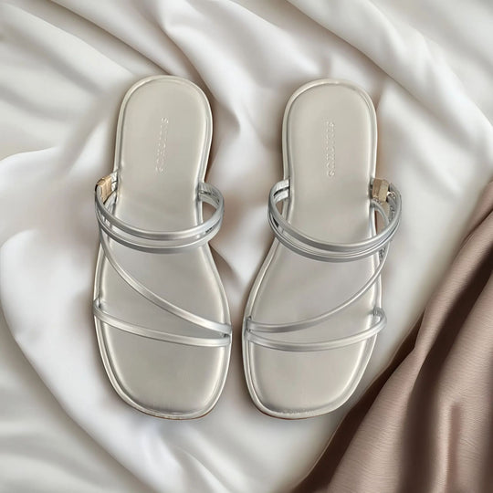 Damen elegante Sandalen mit stylischen Riemen EB