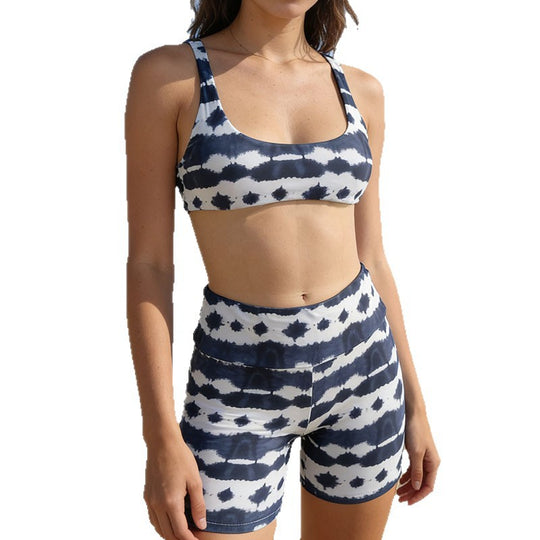 Damen Sport-Bikini-Set mit hochgeschnittenen Shorts und modischem Tie-Dye-Muster EB