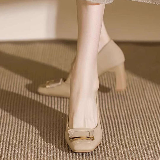 Damen Elegante und komfortable Pumps mit modischer Schnallenverzierung EB