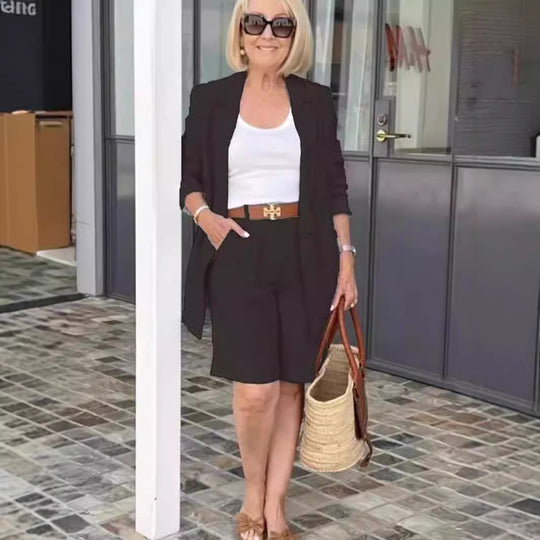 Damen Modisches Blazer-Shorts-Set mit doppelter Knopfleiste und eleganter Passform EB