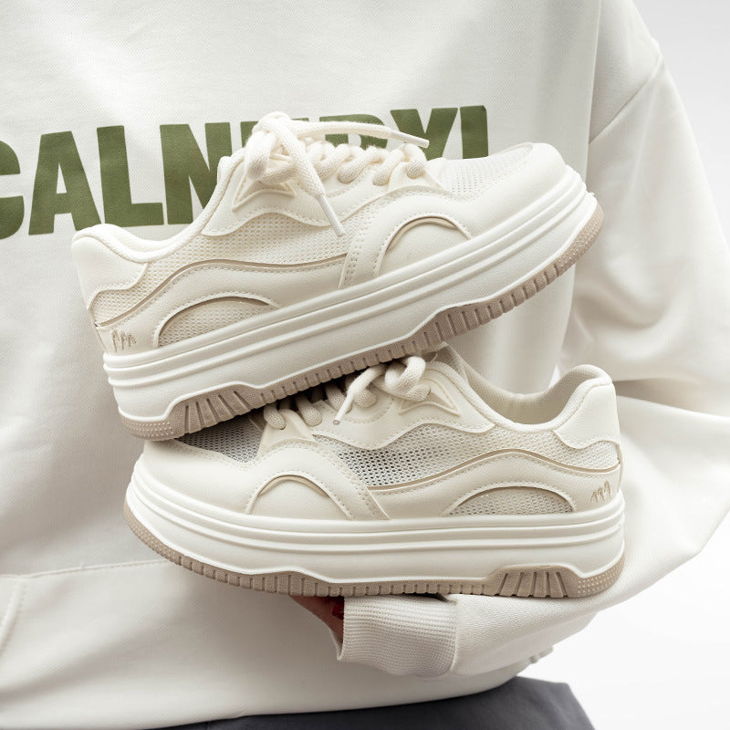 Damen Sneaker mit luftiger Mesh-Oberfläche und stoßdämpfender Sohle EB