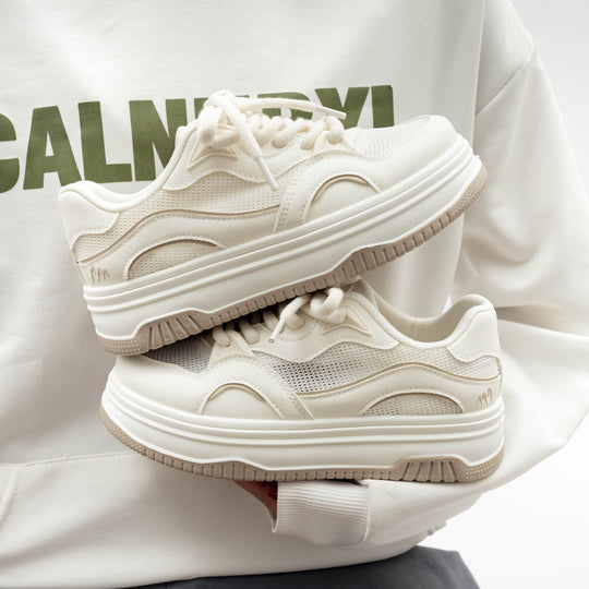 Damen Sneaker mit luftiger Mesh-Oberfläche und stoßdämpfender Sohle EB