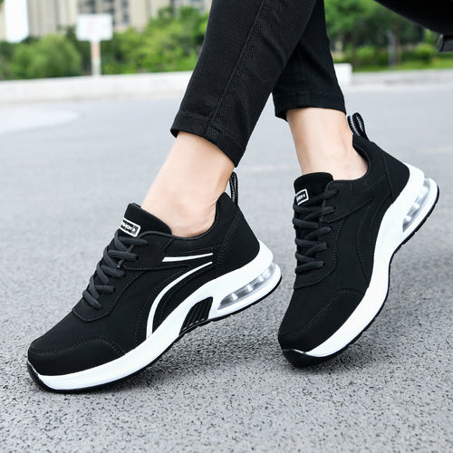 Damen Sportliche Sneakers mit dämpfendem Luftpolstersystem und atmungsaktiver Mesh-Oberfläche EB