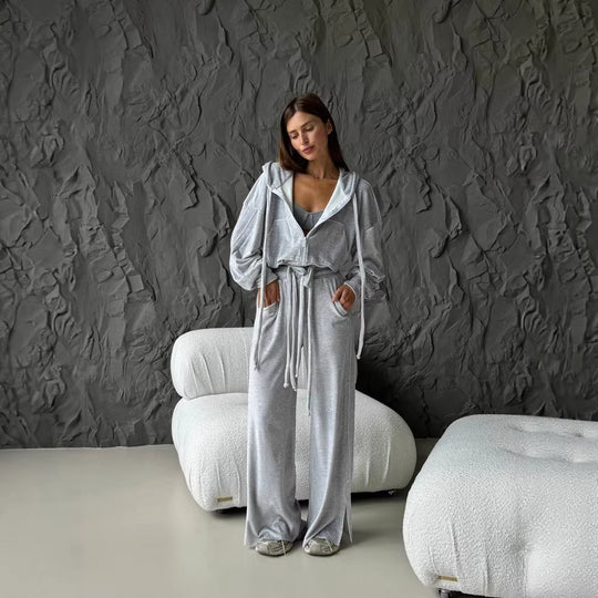 Damen Cropped Kapuzenjacke mit Kordelzug und weitem Split-Hose Lounge-Set Eichborn Berlin