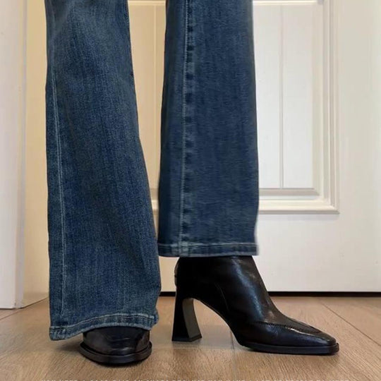 Damen elegante Stiefeletten mit hochmodischem Schnitt und robustem Blockabsatz EB