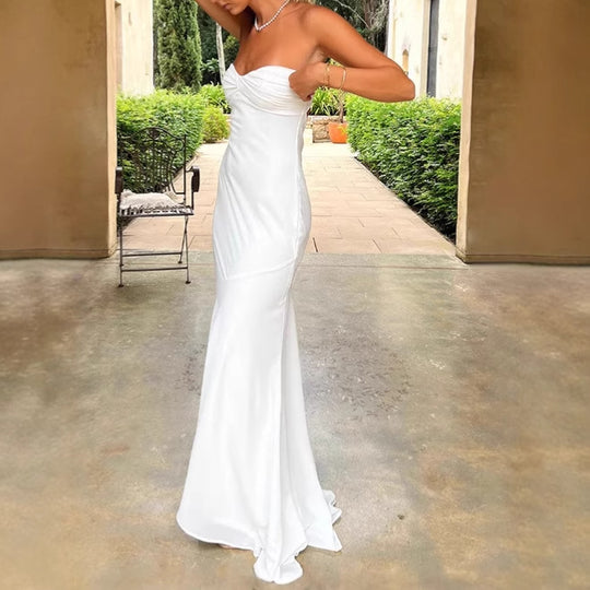 Damen Elegantes Hochzeitskleid mit trägerlosem Design und fließendem Stoff EB