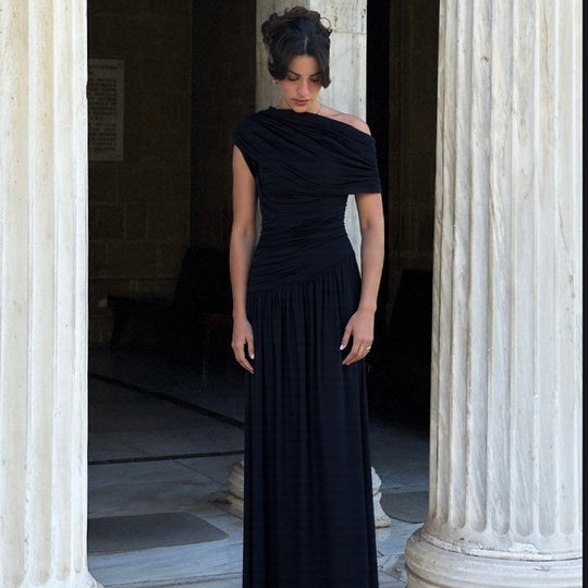 Damen Elegantes asymmetrisches Maxikleid mit Raffungen EB