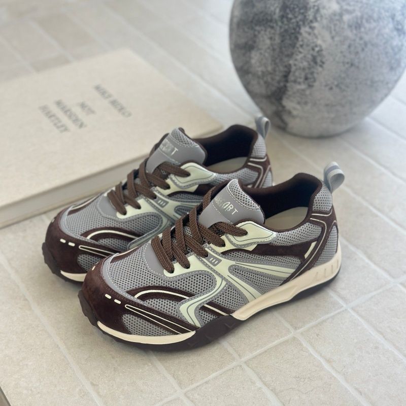 Damen sportliche Sneakers im modernen Design EB