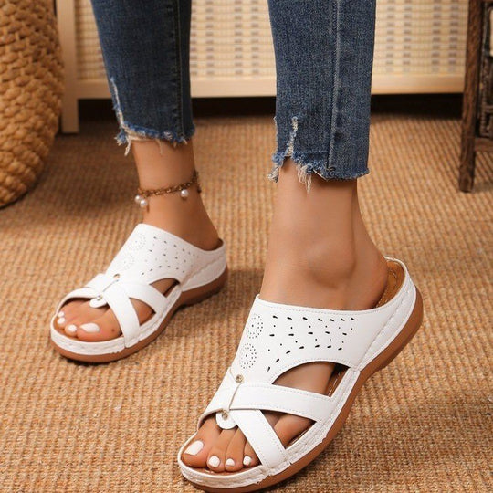 Damen Komfortable und elegante Sandalen mit atmungsaktiven Cut-Outs EB