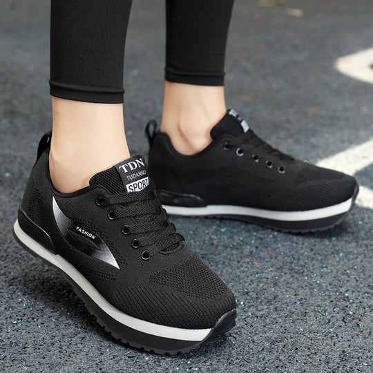 Damen Sportliche Sneakers mit atmungsaktivem Strick-Obermaterial EB