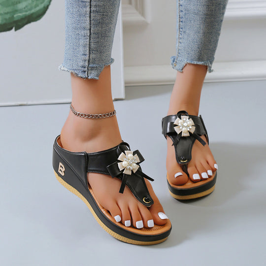 Damen Plateau-Sandalen mit dekorativem Blumendesign und komfortablem Fußbett EB