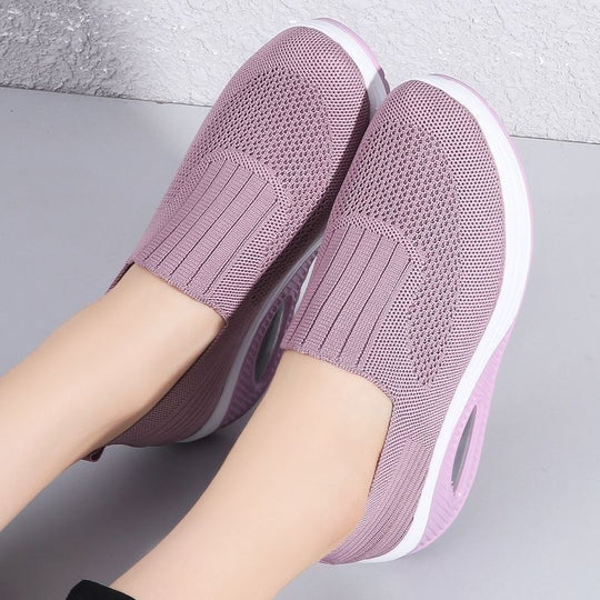 Damen leichtgewichtige Slip-On Sneakers mit atmungsaktiver Mesh-Oberfläche EB