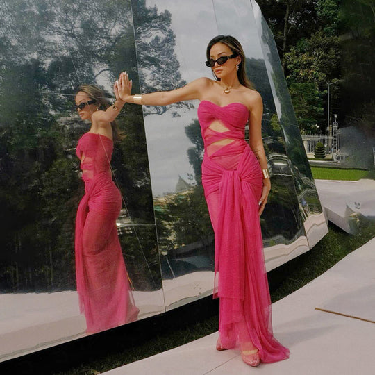 Damen Elegantes trägerloses Maxikleid mit raffinierten Drapierungen und transparenter Optik EB