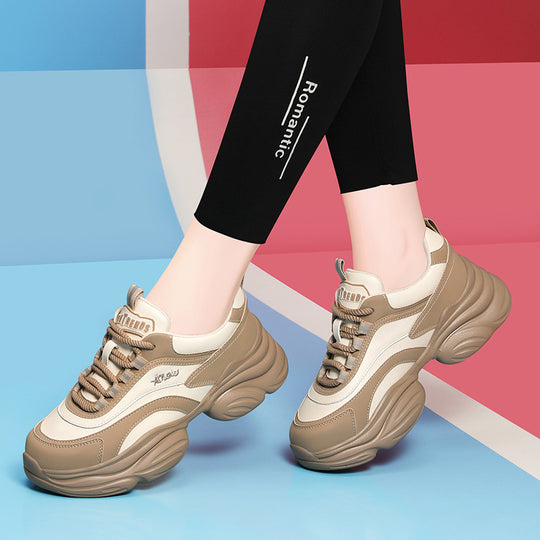 Damen Sportliche Chunky Sneakers mit rutschfester Sohle und dämpfendem Fußbett EB