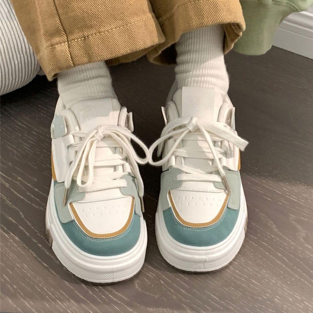 Damen sportive Sneaker mit innovativer Schnürtechnologie und modischem Design EB