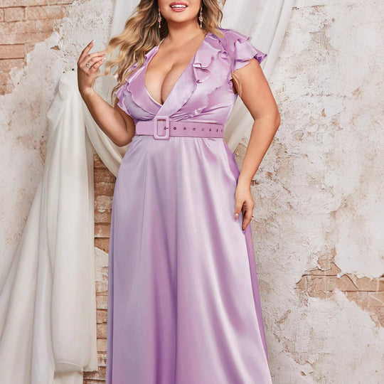 Damen Elegantes Maxikleid mit Rüschendetails und taillierendem Gürtel EB