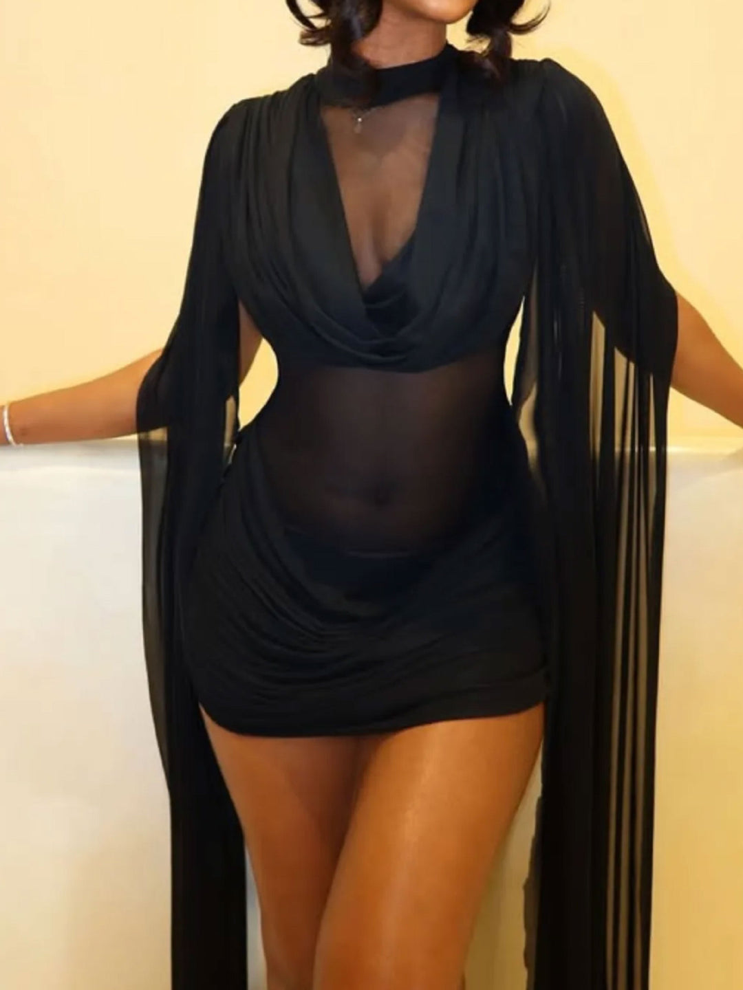 Damen Elegantes Wickelkleid mit fließendem Stoff und edlen Drapierungen EB