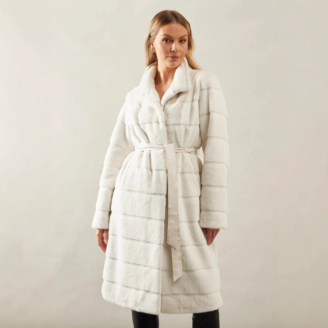 Damen Markante Kuscheljacke mit eingefasstem Gürtel EB